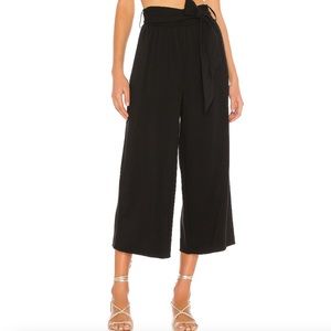 REVOLVE - cropped pants
